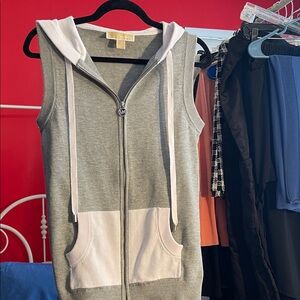 Michael Kors Gray/White Sweater Knit Hooded Vest - Size XS / NWT / PTP 17.5”